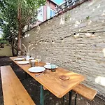 Au Fil De L'eau Nyaraló *