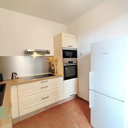 Au Fil De L'eau 別荘 *