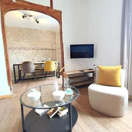 Au Fil De L'eau 別荘